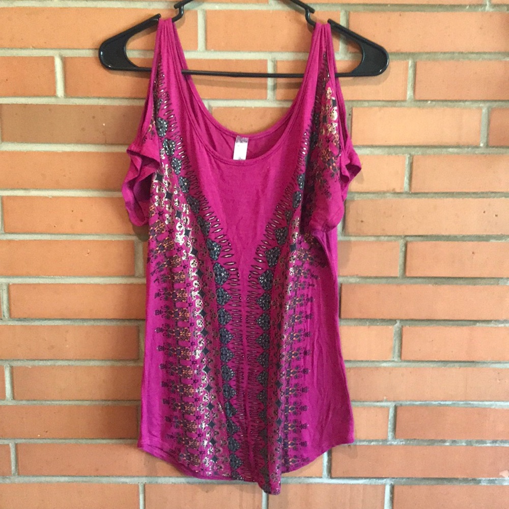 Cold shoulder shirt